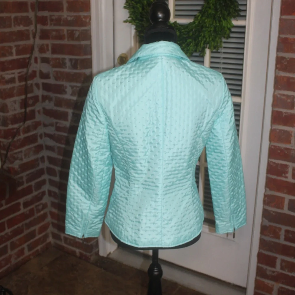 Talbot's Ladies aqua lightweight jacket indented dots long sleeve sz 4…Like New…